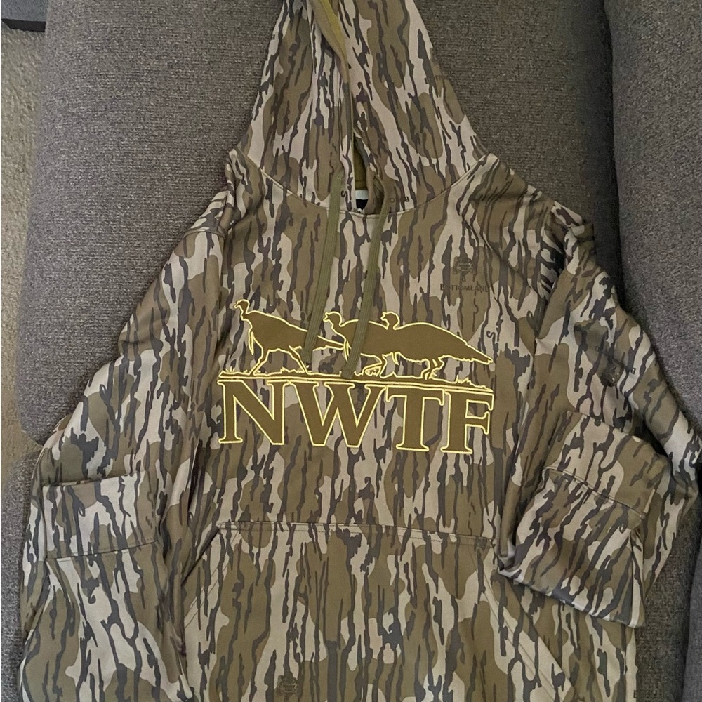Nomad Outdoors NWTF hoodie Mens Small